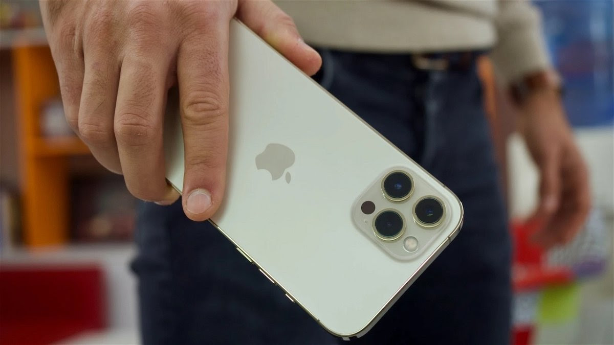 El iPhone 12 Pro se desploma como nunca antes