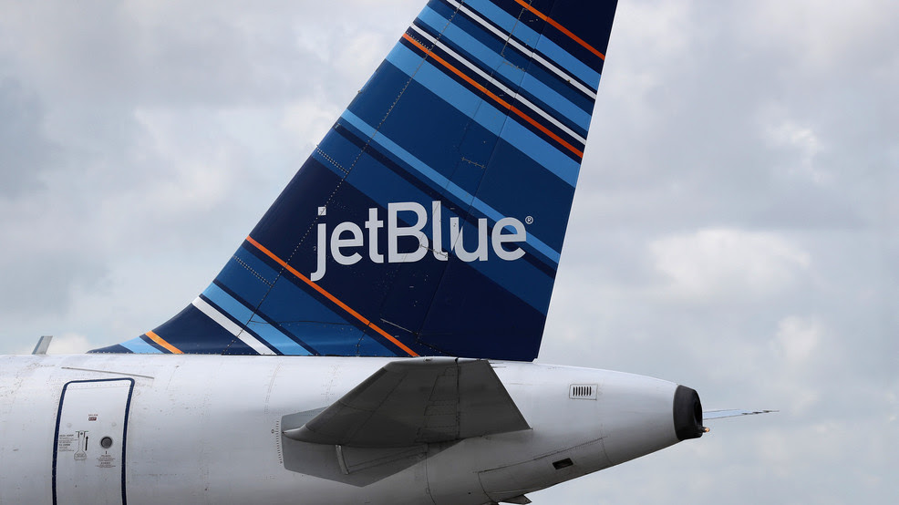 JetBlue pilot landing in Boston averts potential collision