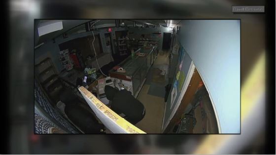 Caught on camera Suspects burglarize Cranston bakery