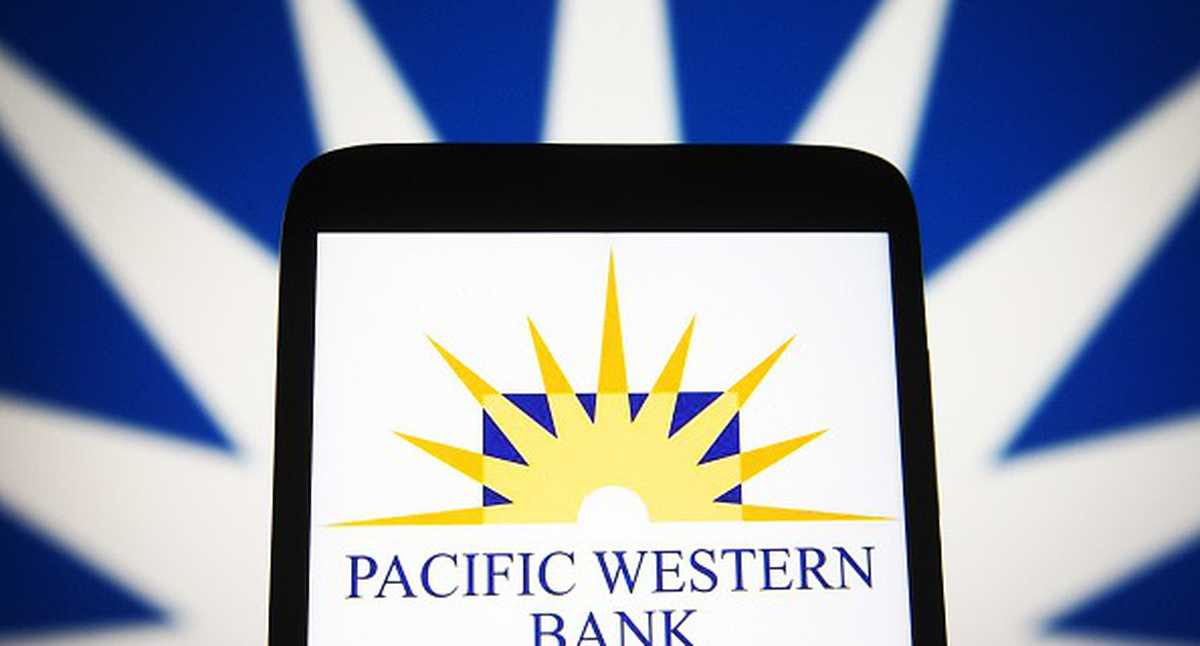 Pacific Western Bank se desploma un 85 % y se convierte en el nuevo dolor de cabeza de la banca de los Estados Unidos