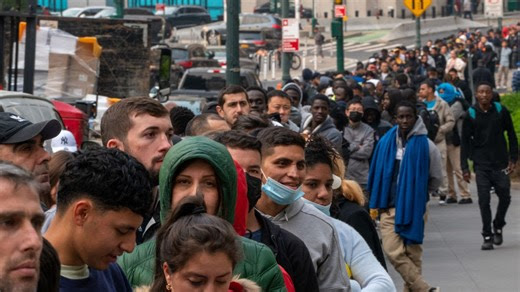 Nueva York gasta US$ 4,6 millones para expulsar a inmigrantes de la ciudad