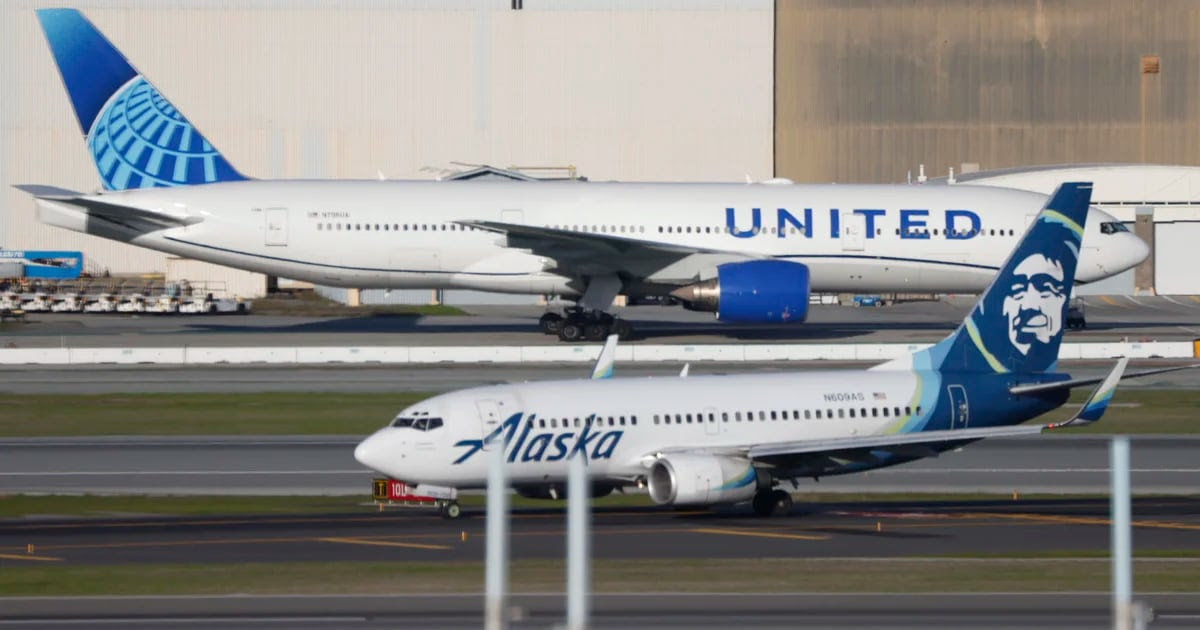 United y Alaska Airlines encontraron tornillos sueltos en aviones Boeing 737 Max 9 durante sus revisiones de seguridad