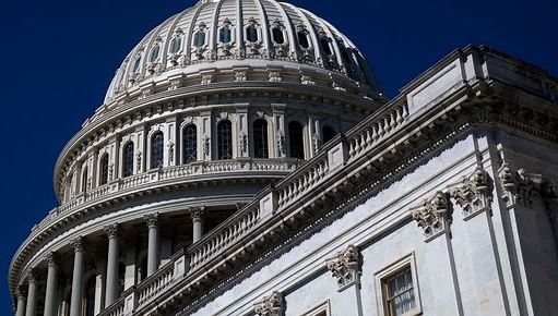 Senado de EE.UU. bloquea acuerdo de inmigración y paquete de ayuda exterior, tras voto clave de los republicanos